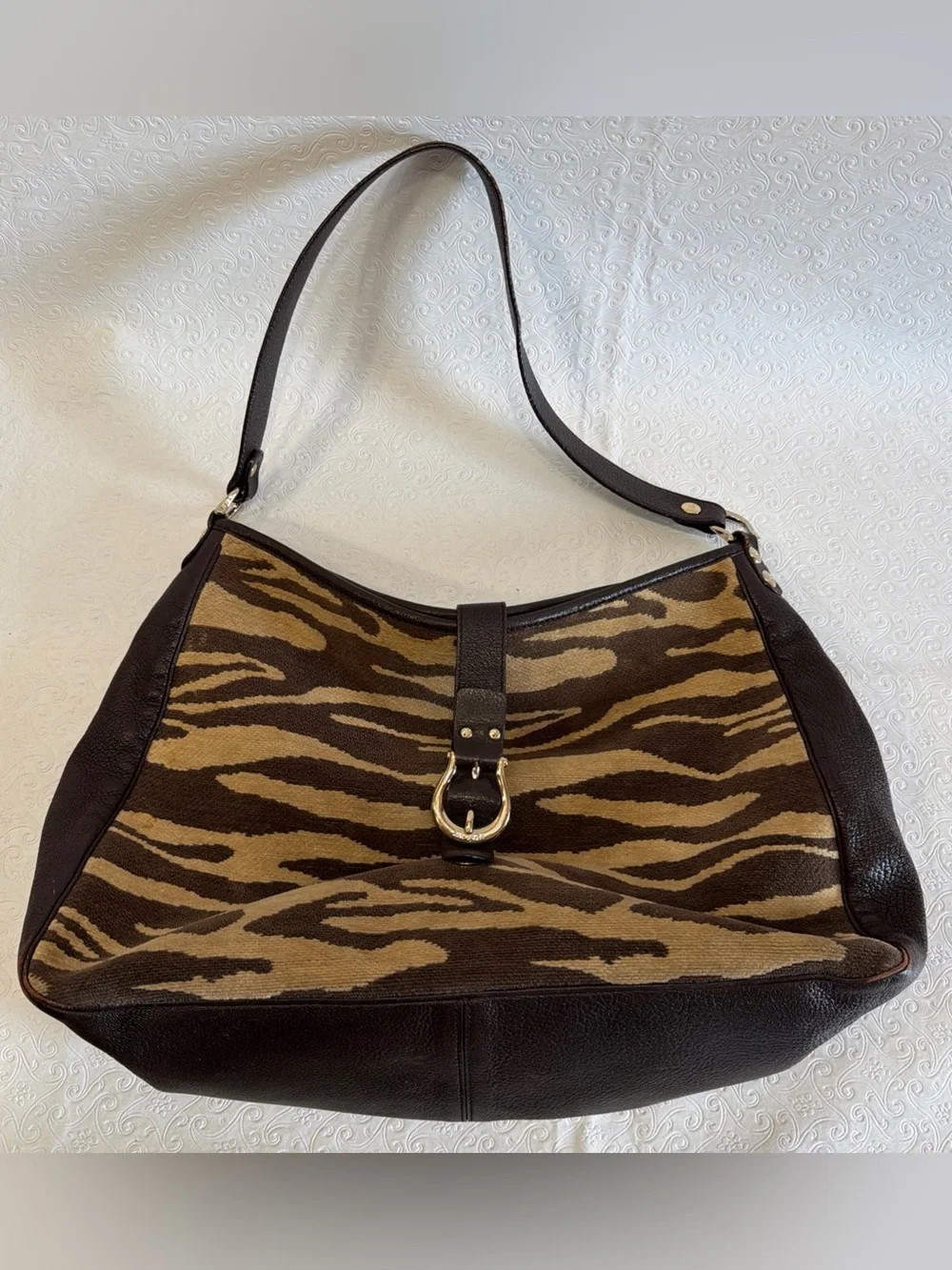 Kate Spade New York Zebra Print Chenille Hobo Bag Shoulder Purse Magnetic Snap
